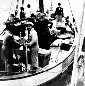 Danish fishermen saving Jews
