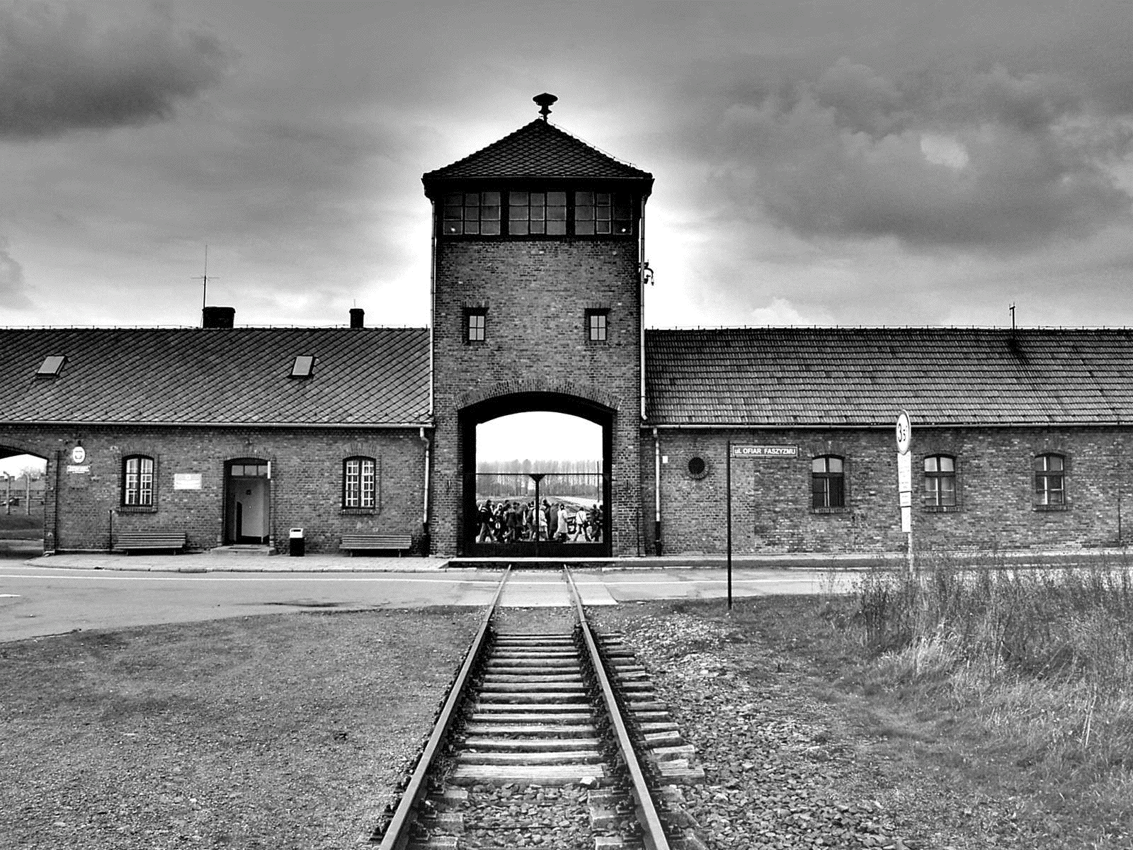 AUSCHWITZ-Birkenau Concentration Camp Complex --data and summary facts