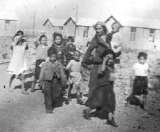 Gypsy women
                                              and children