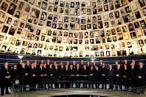 World leaders at Yad
                                            vashem
